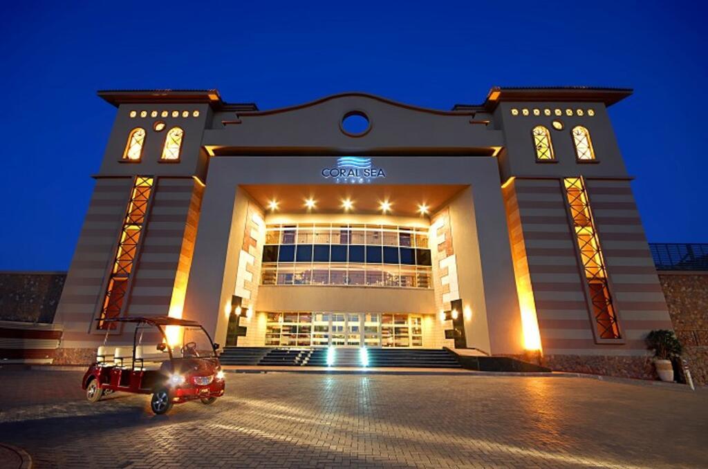 Coral Sea Beach & Aqua Park Resort